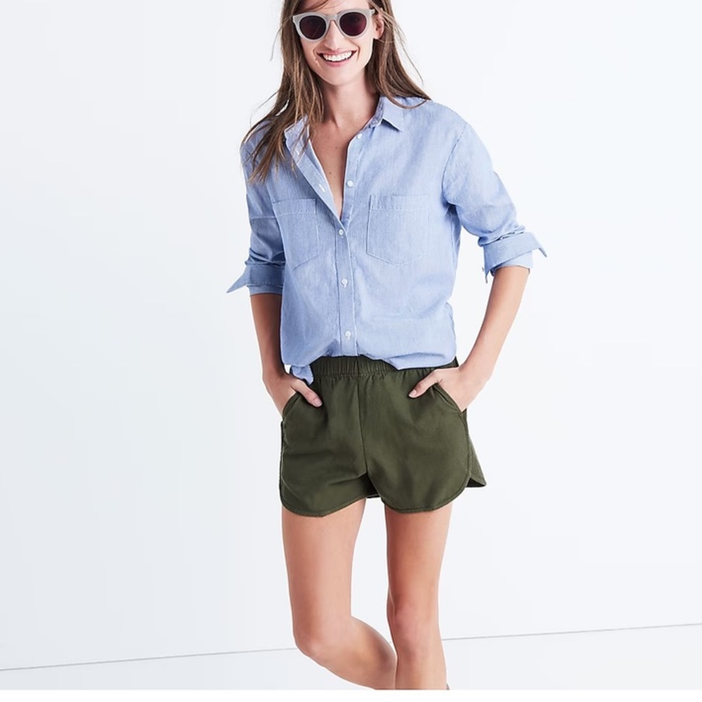 Madewell Pull-On Shorts in army green size M